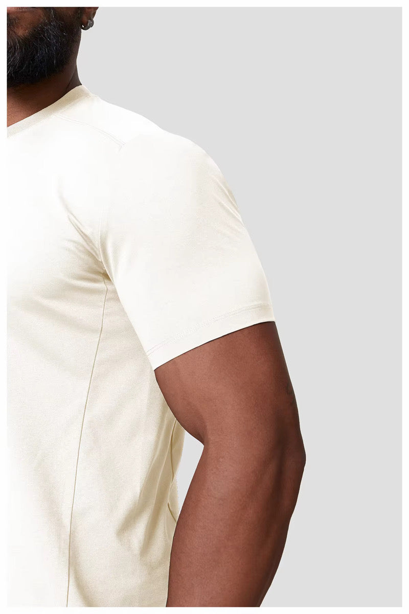 ESSENTIAL PERFORMANCE TEE